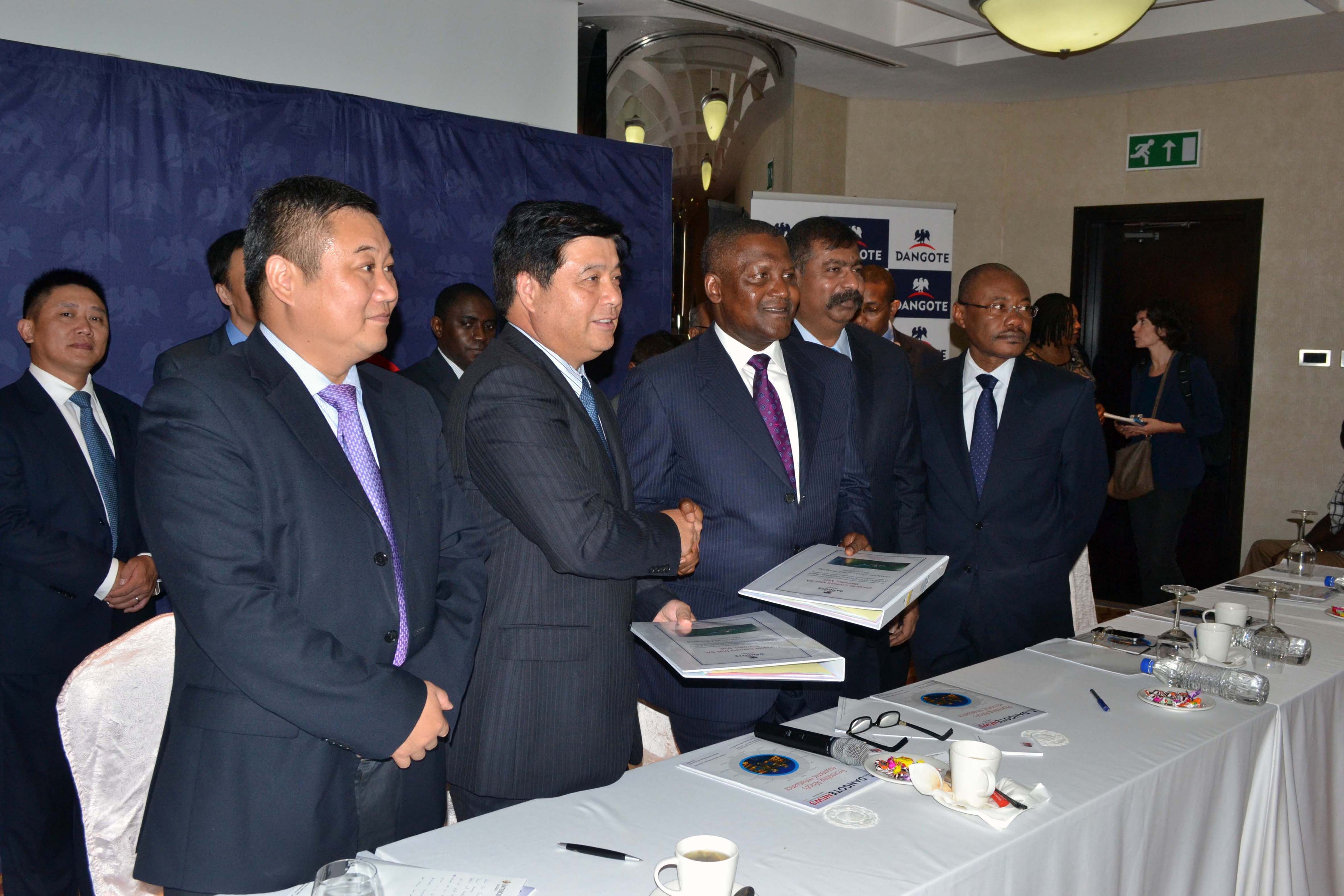 1562652334467935V99g.jpg 2015.8.26 中材國(guó)際(南京)與尼日利亞Dangote集團(tuán)再簽大單.jpg